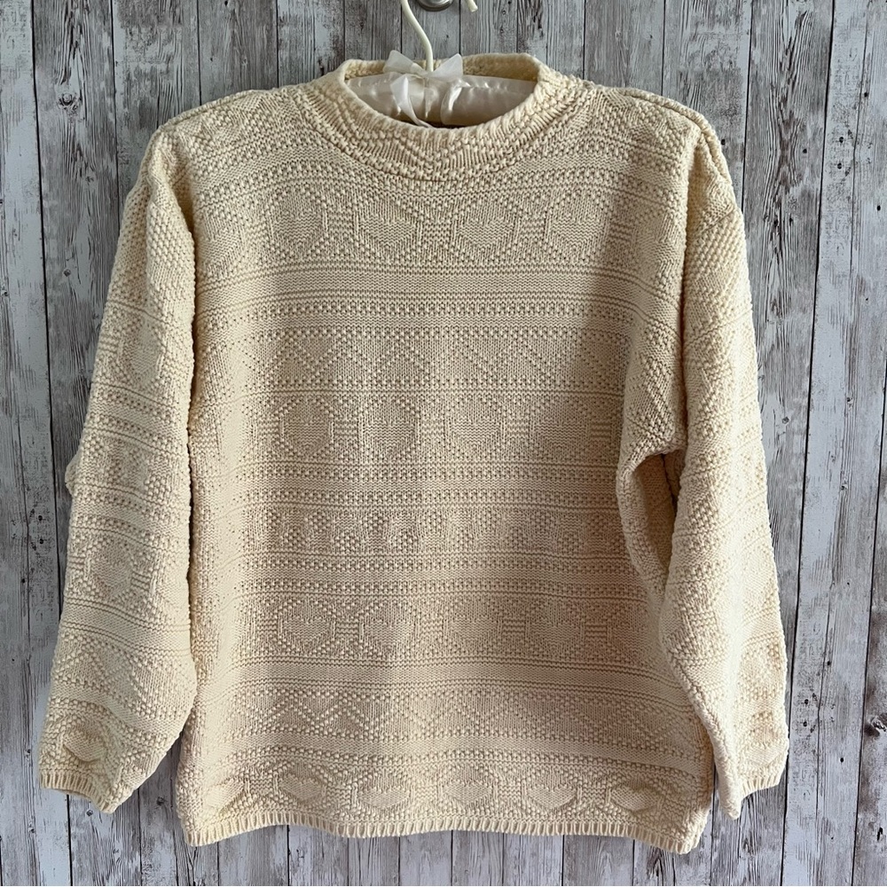 Vintage Valentine Heart Knit Crew Neck Cream Sweater Small